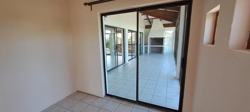 4 Bedroom Property for Sale in Stilbaai Wes Western Cape